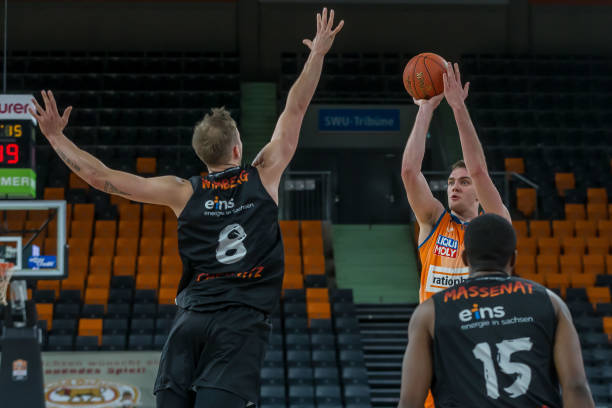 领先优势下 领先优势下