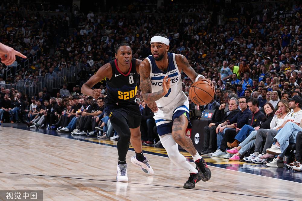 迎来了个人 迎来了个人